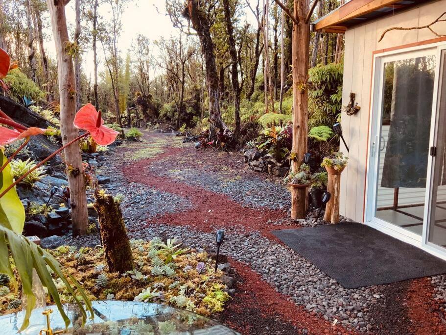 Exotic Garden Cottage At Amazing Volcano Fissure Mountain View Exterior photo